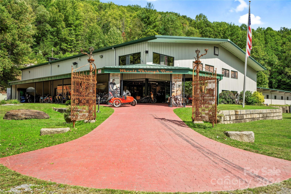 20 Birdsong Way Maggie Valley, NC 28751