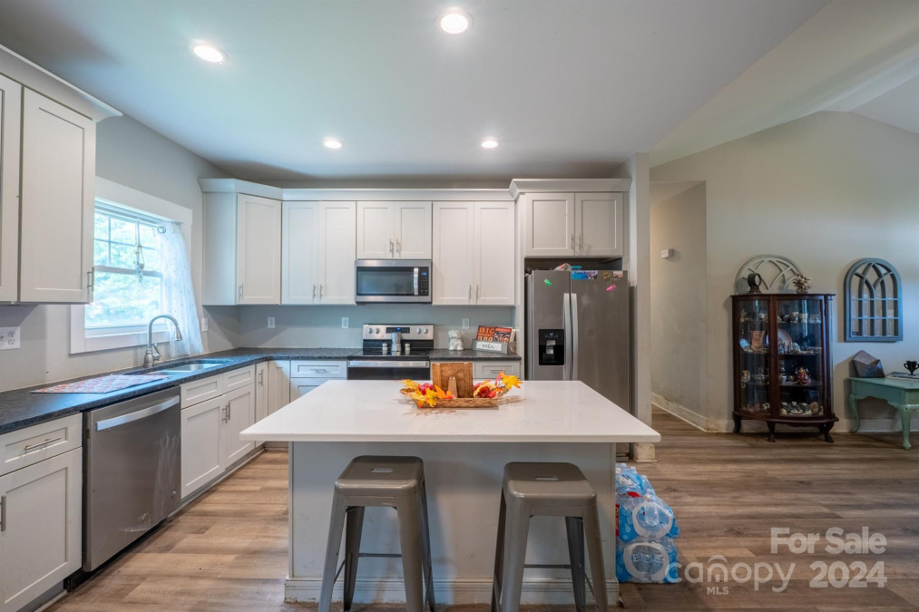 1700 Ivey Ct, Maiden, NC 28650 MLS 4181745