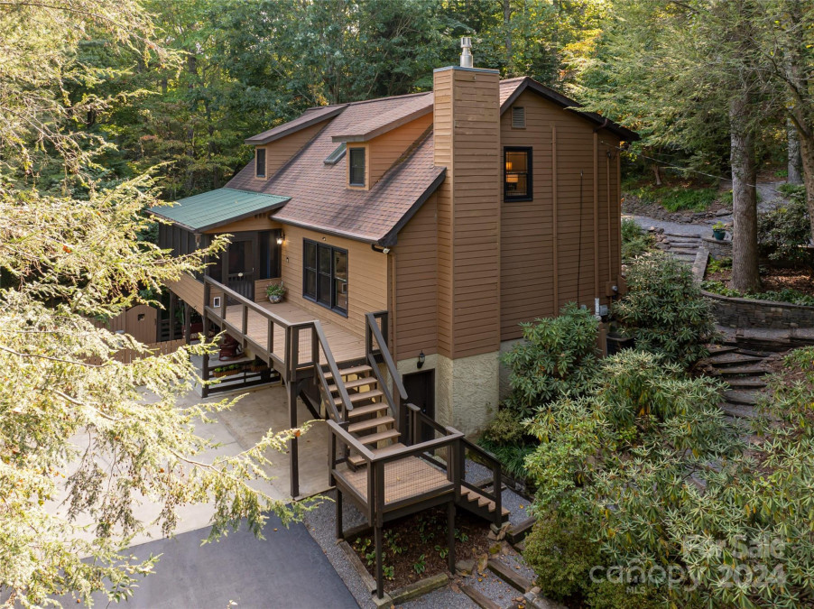 44 Lovers Loop Rd Asheville, NC 28803