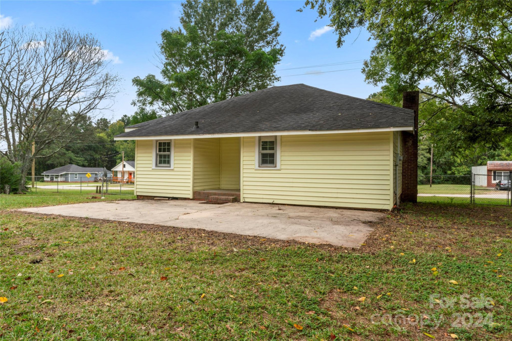 1307 Grace Ave Lancaster, SC 29720