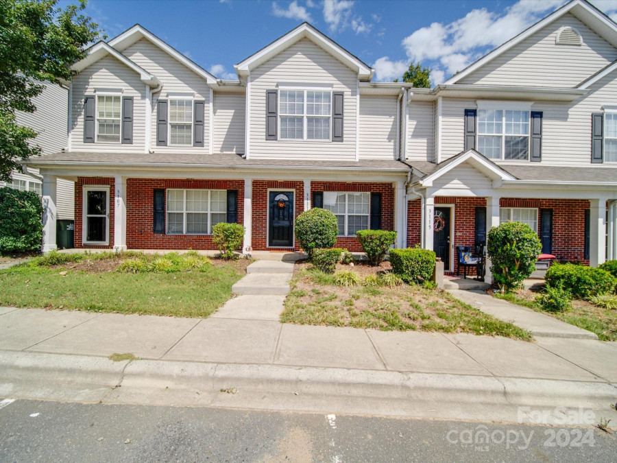 3111 Golden Dale Ln Charlotte, NC 28262