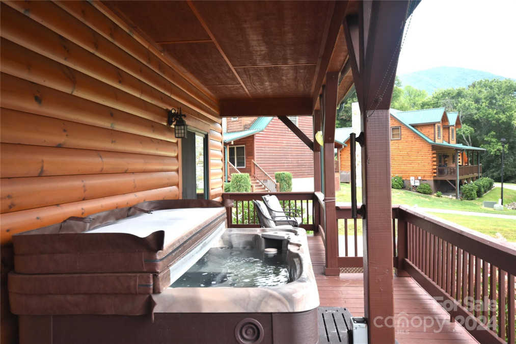 170 Panoramic Loop Maggie Valley, NC 28751