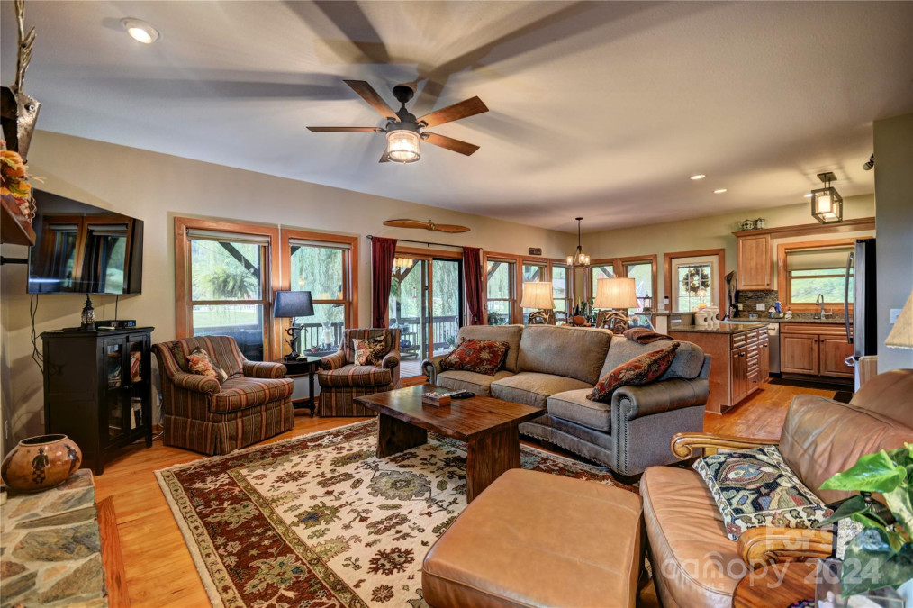 170 Panoramic Loop Maggie Valley, NC 28751