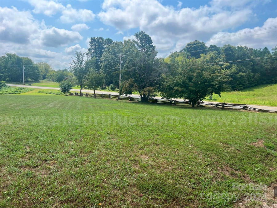 2386 Horseshoe Neck Rd Lexington, NC 27295