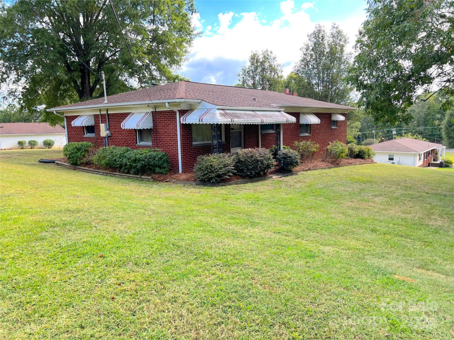 937 Page St Mount Pleasant, NC 28124