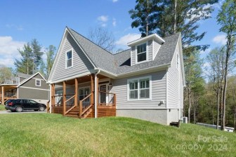 127 Cascade Ridge Rd Fairview, NC 28730