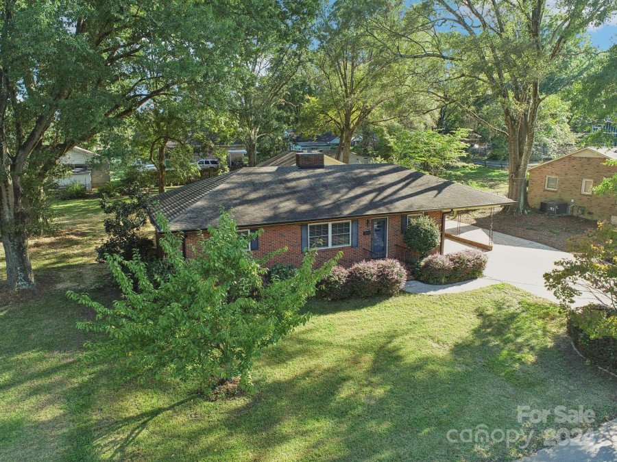 302 Dakota St Charlotte, NC 28216