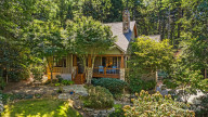 100 Village Pointe Ln Asheville, NC 28803