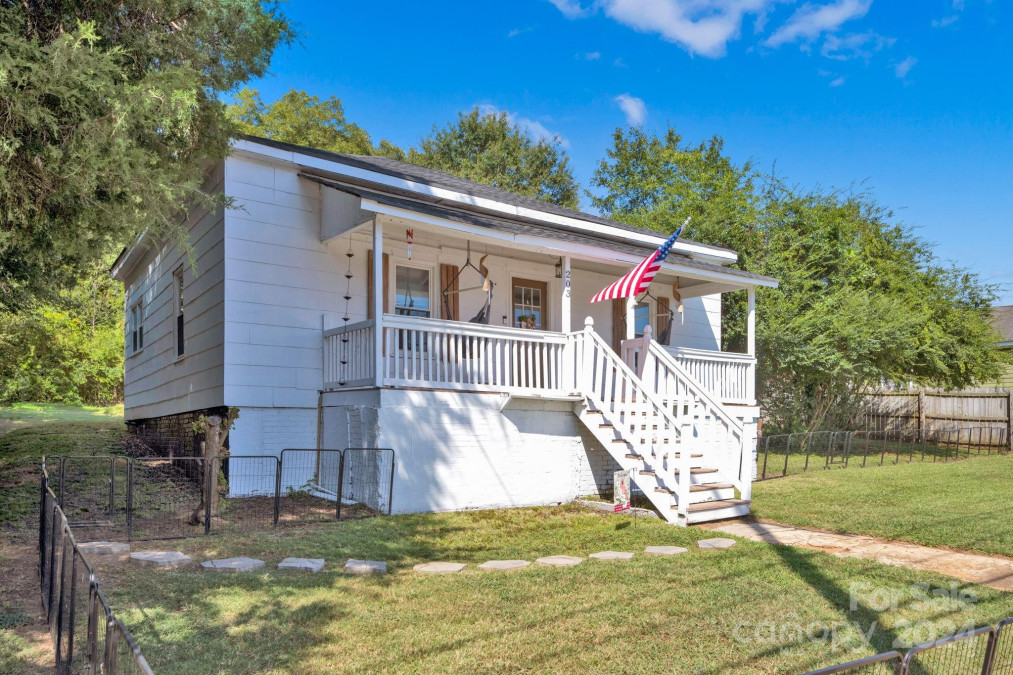 203 Linwood Rd Kings Mountain, NC 28086