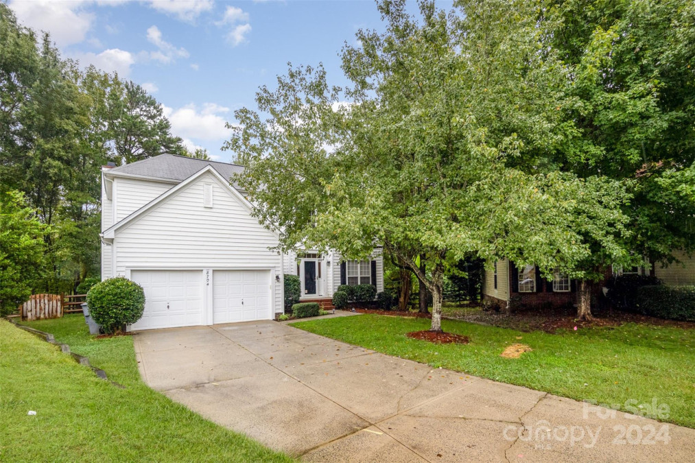 8704 Great Bear Ct Charlotte, NC 28269