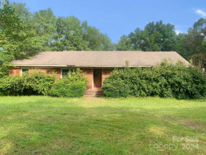 211 Ole Simpson Pl Catawba, SC 29704