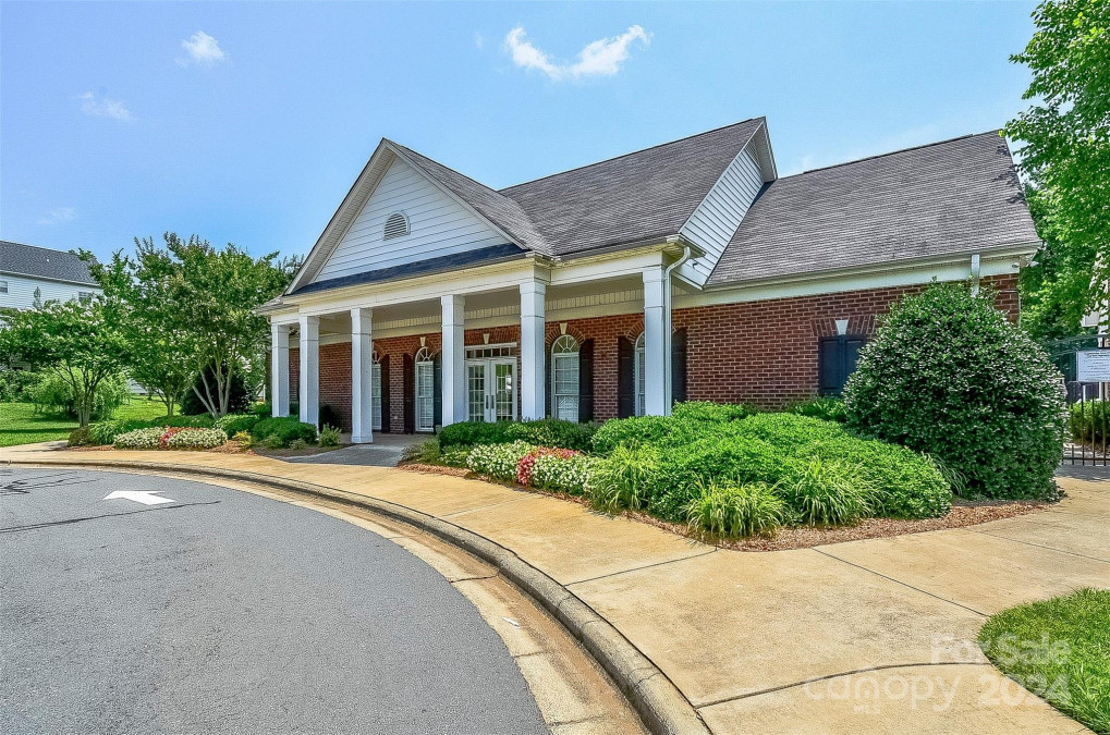 2010 Fairburn Ct Fort Mill, SC 29708