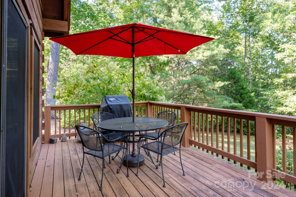 117 Laurel Lakes Pw Lake Lure, NC 28746