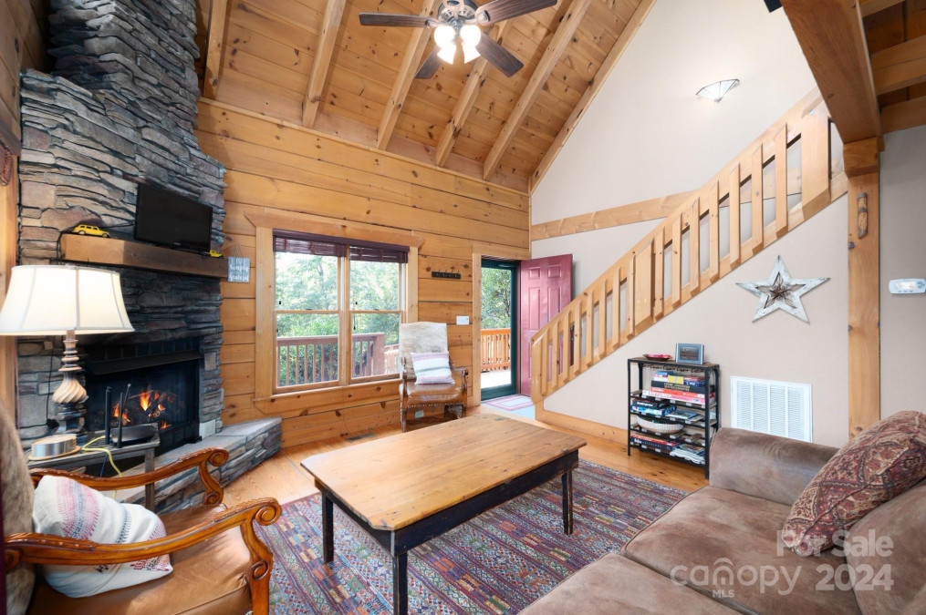 117 Laurel Lakes Pw Lake Lure, NC 28746