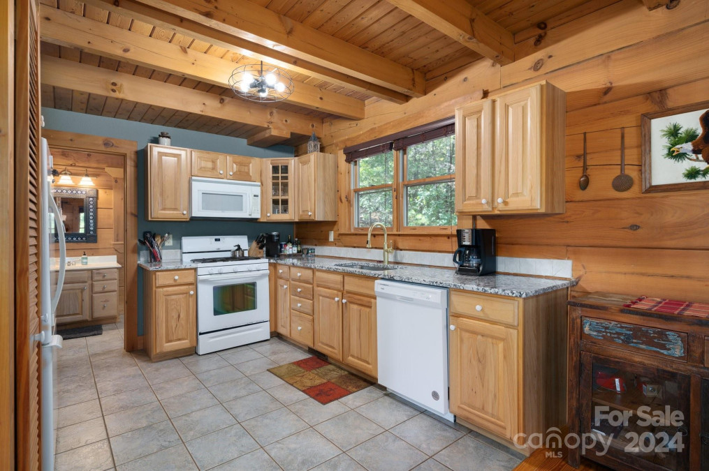 117 Laurel Lakes Pw Lake Lure, NC 28746