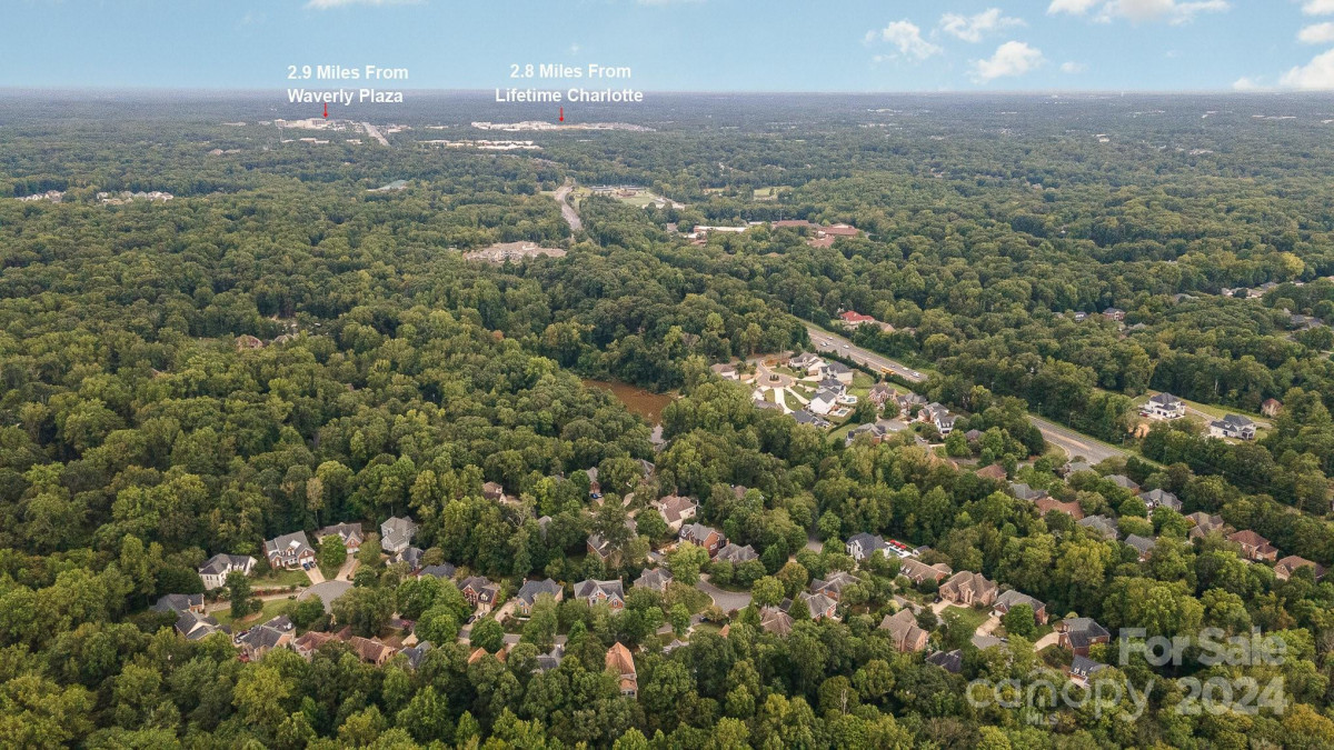 4012 Cambridge Hill Ln Charlotte, NC 28270