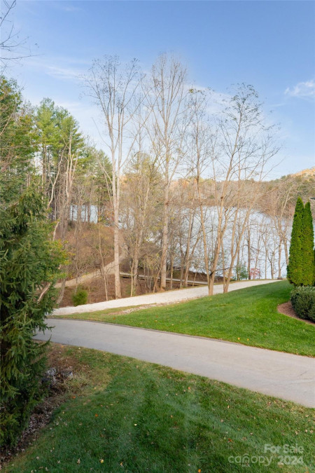 63 Orvis Stone Cir Biltmore Lake, NC 28715