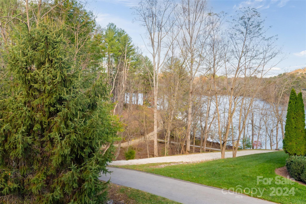 63 Orvis Stone Cir Biltmore Lake, NC 28715