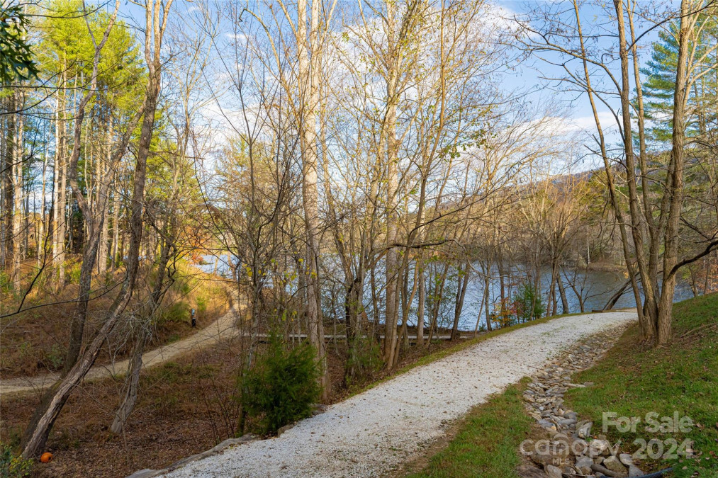 63 Orvis Stone Cir Biltmore Lake, NC 28715