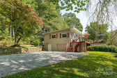 160 Persimmon Woods Ln Hendersonville, NC 28739