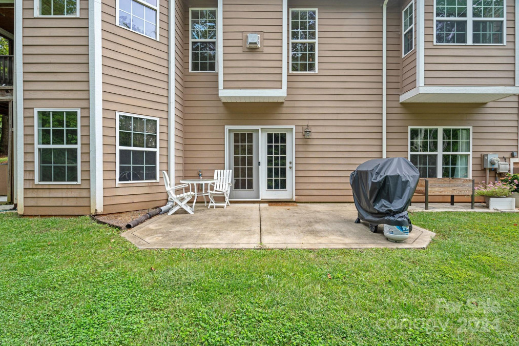 3705 Burton St Sherrills Ford, NC 28673