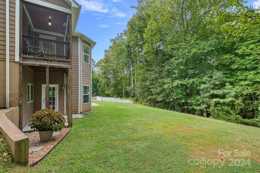 3705 Burton St Sherrills Ford, NC 28673