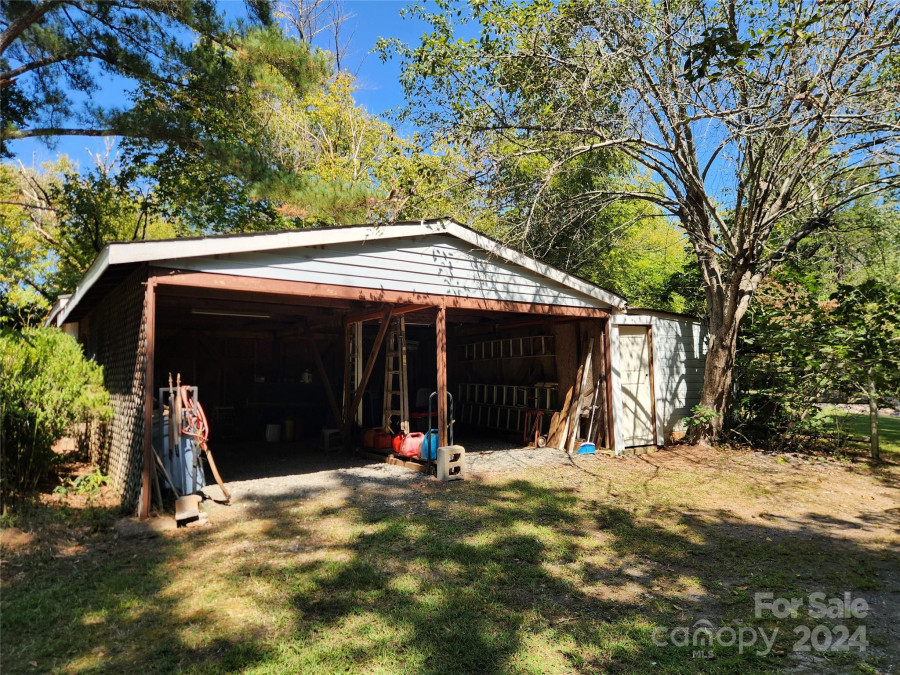 207 Southwinds Dr Rutherfordton, NC 28139