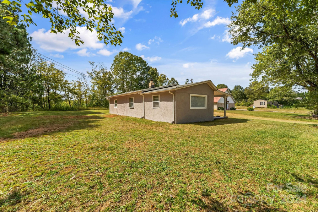 2614 Edwards St Connelly Springs, NC 28612