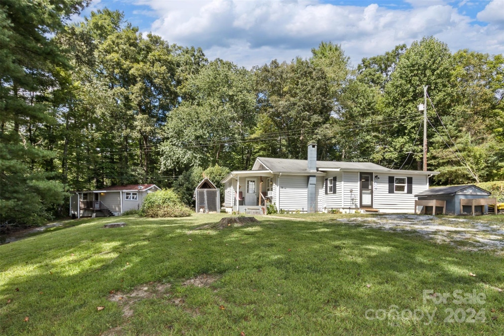 79 Prairie Ln Hendersonville, NC 28792