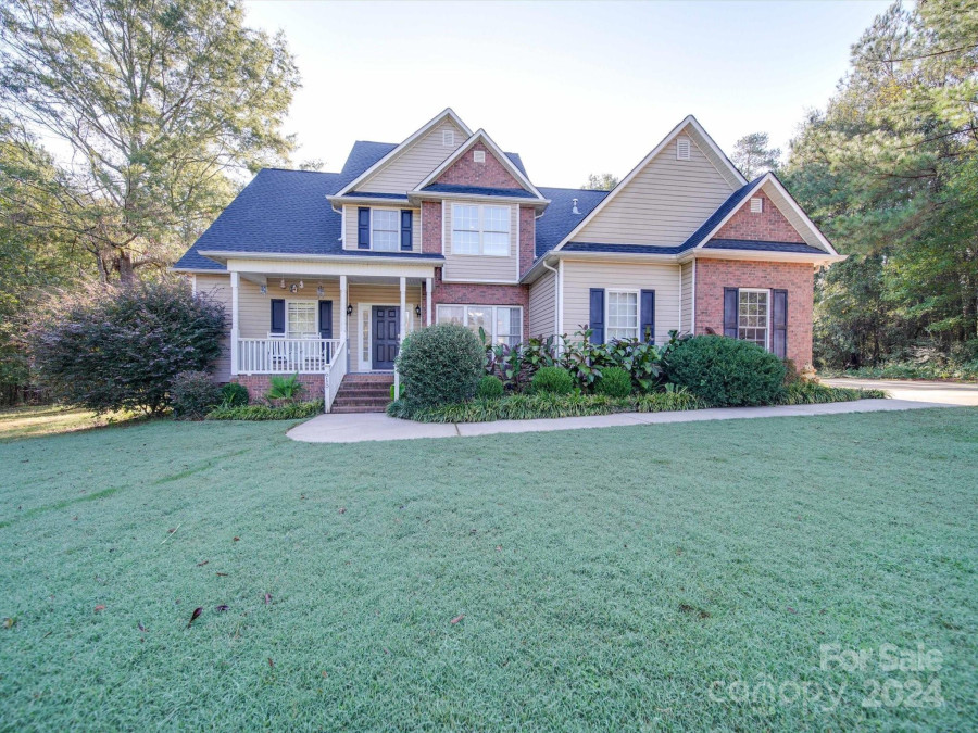 615 Real Quiet Ct York, SC 29745