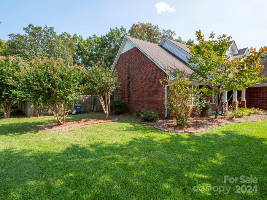 4402 Poxon Ln Monroe, NC 28110