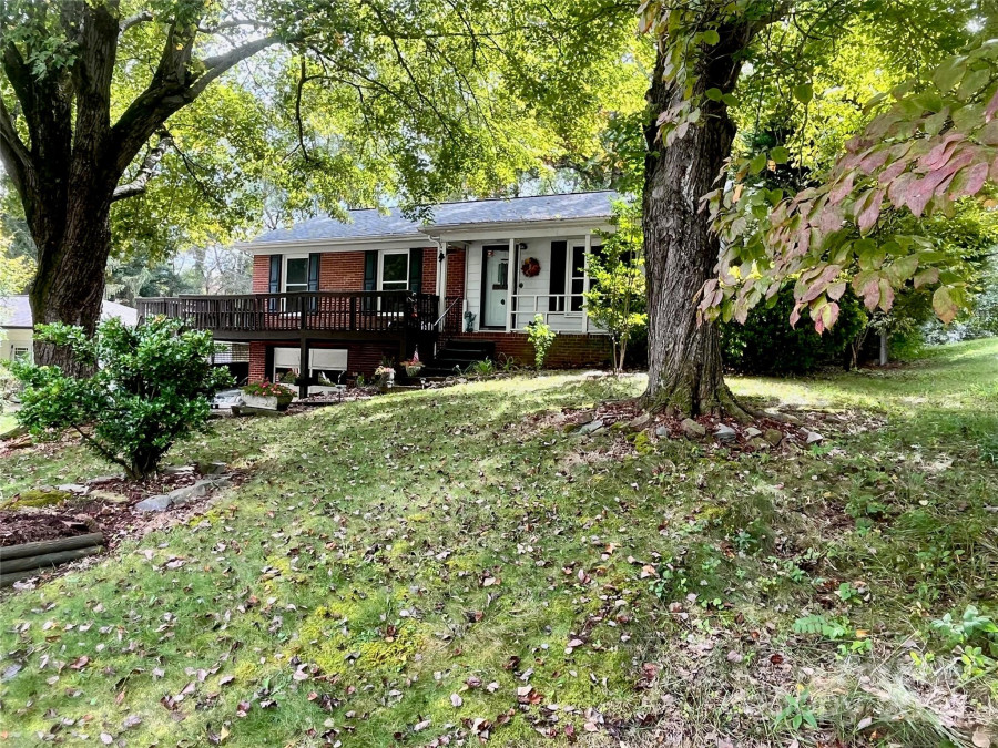 59 Skyview Ter Asheville, NC 28806