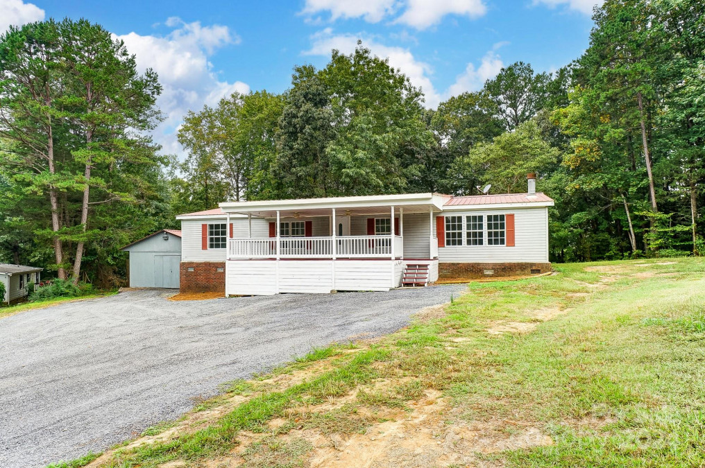 5735 High Plains Ct Iron Station, NC 28080