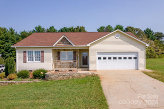 2098 Rocketts Way Newton, NC 28658