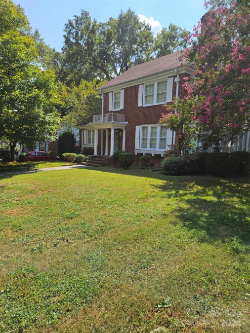 304 Palmer St Albemarle, NC 28001