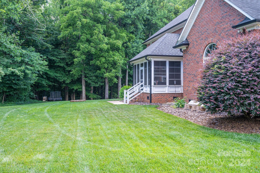 2840 Wheat Field Ct Lincolnton, NC 28092