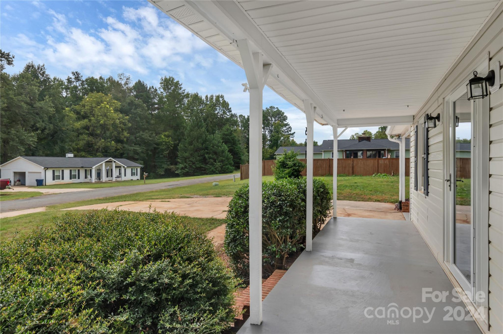 511 Colorado Trl Lincolnton, NC 28092