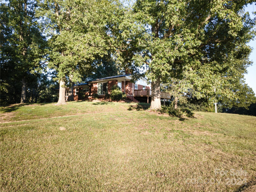 5498 Rocky River Rd Oakboro, NC 28129