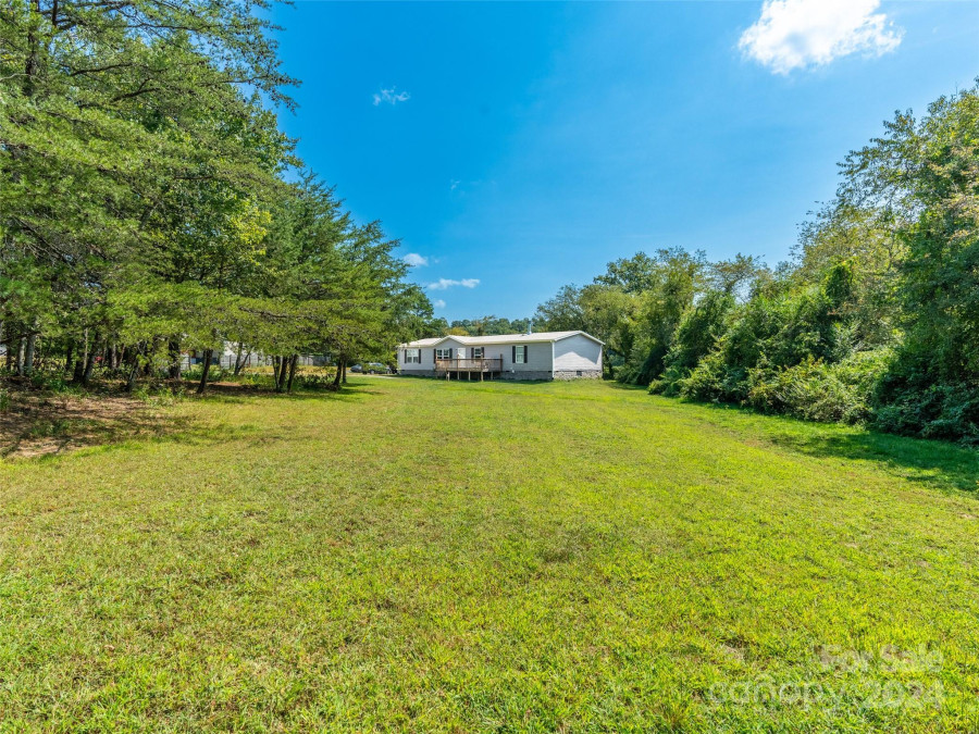 122 Mossy Brook Trl Hendersonville, NC 28792