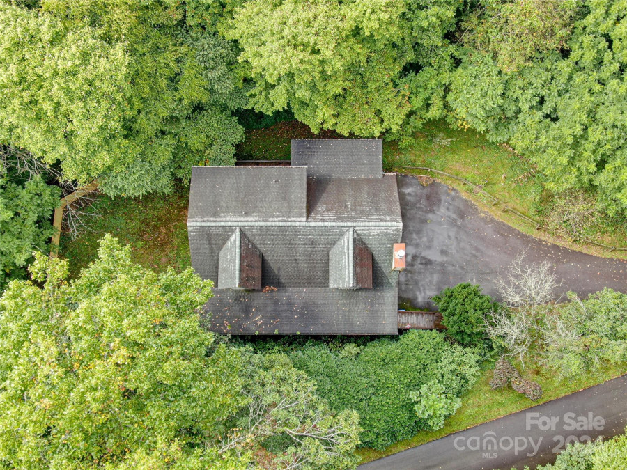 306 Henry Dingus Way Maggie Valley, NC 28751