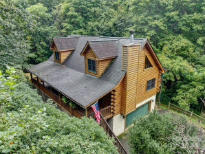 306 Henry Dingus Way Maggie Valley, NC 28751