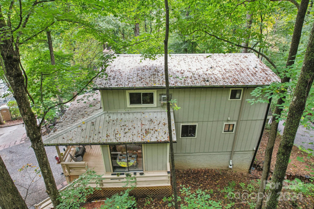 105 Shirley Dr Maggie Valley, NC 28751