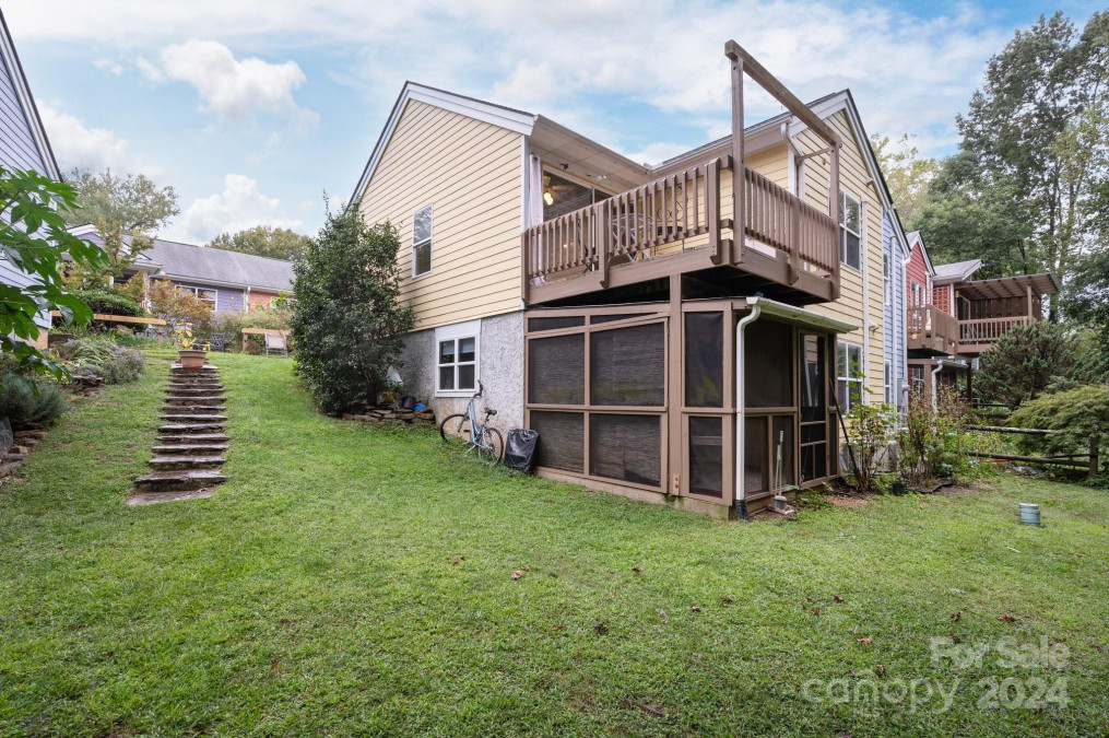 43 Vermont Ct Asheville, NC 28806