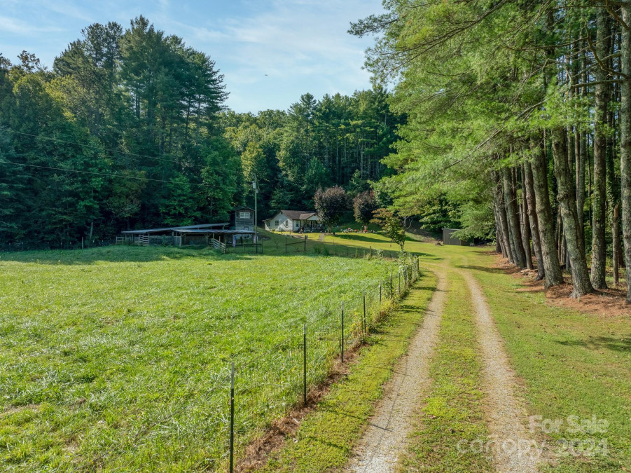 300 Naomi Dr Pisgah Forest, NC 28768