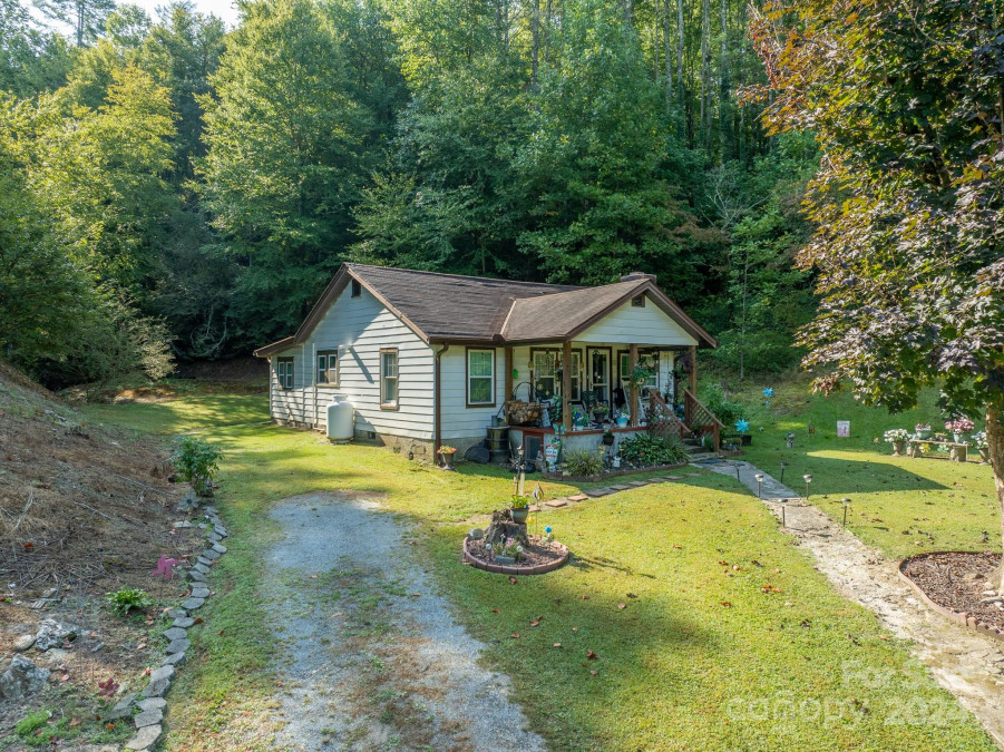 300 Naomi Dr Pisgah Forest, NC 28768