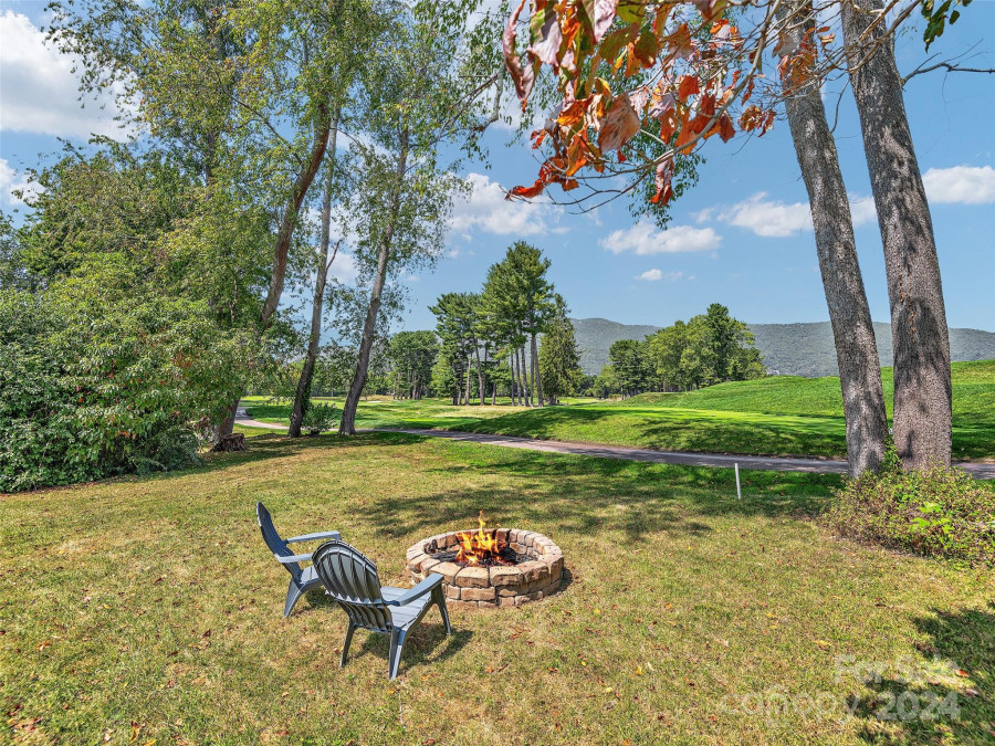 145 Playground St Waynesville, NC 28786