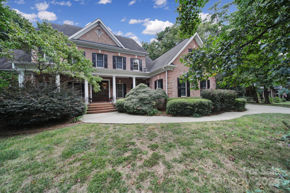 100 Mary Mack Ln Fort Mill, SC 29715