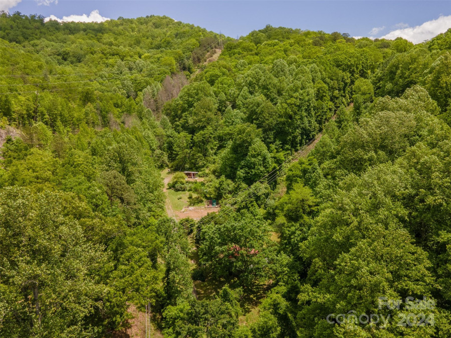 338 New Rd Robbinsville, NC 28771