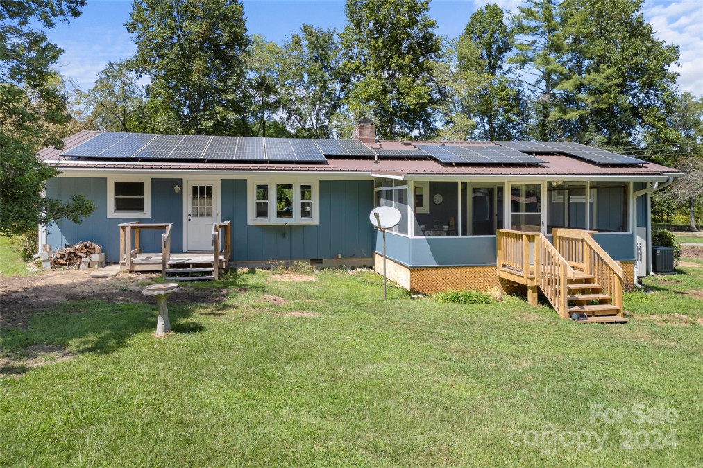 94 Meadow Ln Brevard, NC 28712