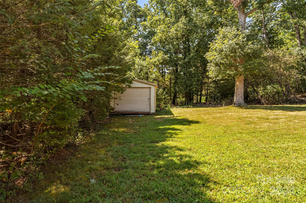 105 Stony Top Dr Morganton, NC 28655